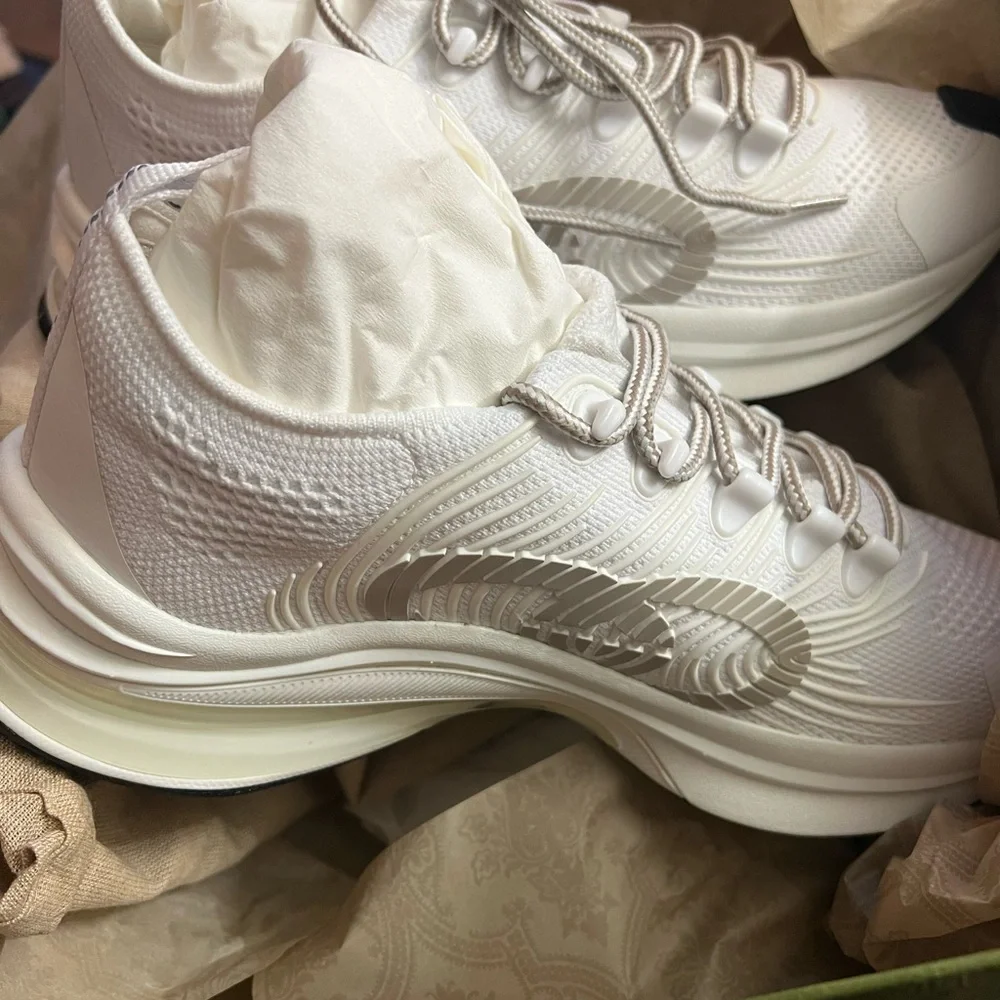 New Gucci White/Black Sneakers- Men’s size 6.5/Women’s 9.5/10 - Picture 4 of 8